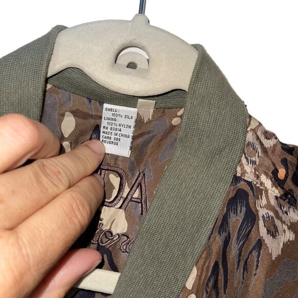 FUDA International Vintage Womens Bomber Jacket Size Medium Silk Animal Print - Picture 4 of 13